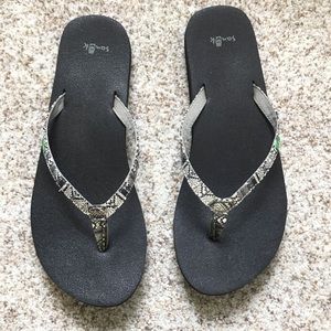 Women’s Flip-Flops